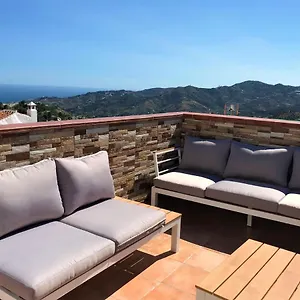 https://leyres-house.1costadelsol.com