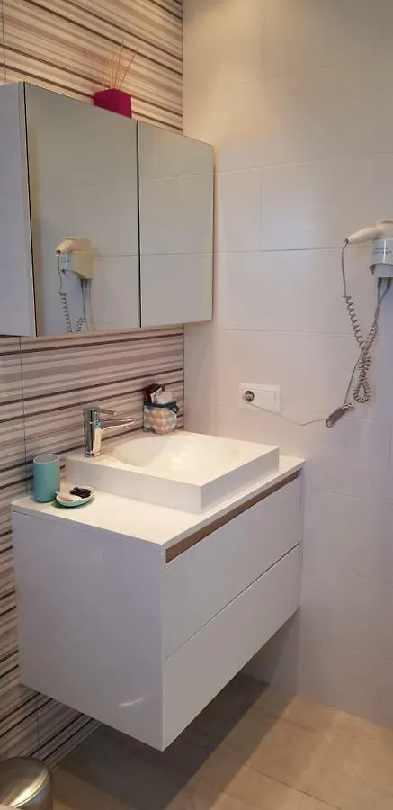 Los Gracioseros Apt 207 Puerto del Carmen  Spain